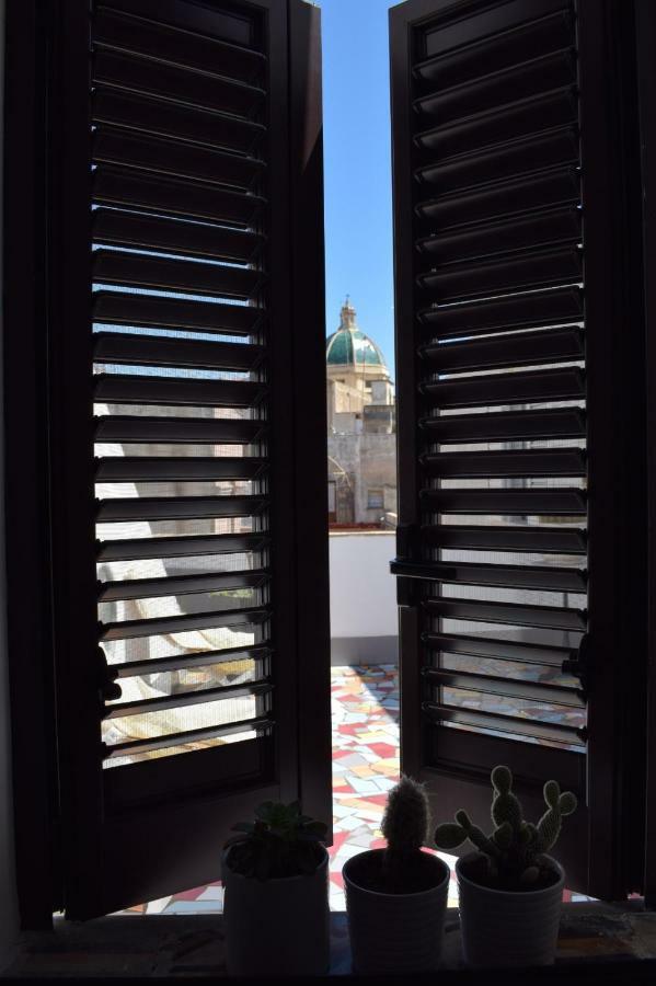 Loft 'Le Vie Del Centro' Hotel Marsala Exterior photo